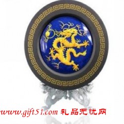 騰龍歸?；钚蕴康?商務禮品